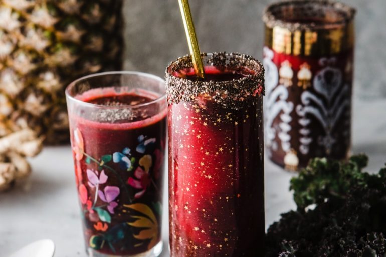 6 Benefits to Drinking Your Beets